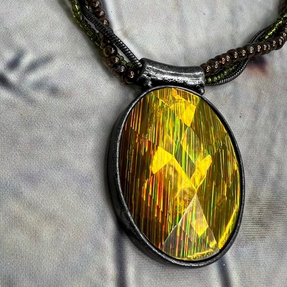 Laura Ashley Necklace Yellow Gold Faceted Stone Layered Chain Silver Tone - Picture 4 of 8